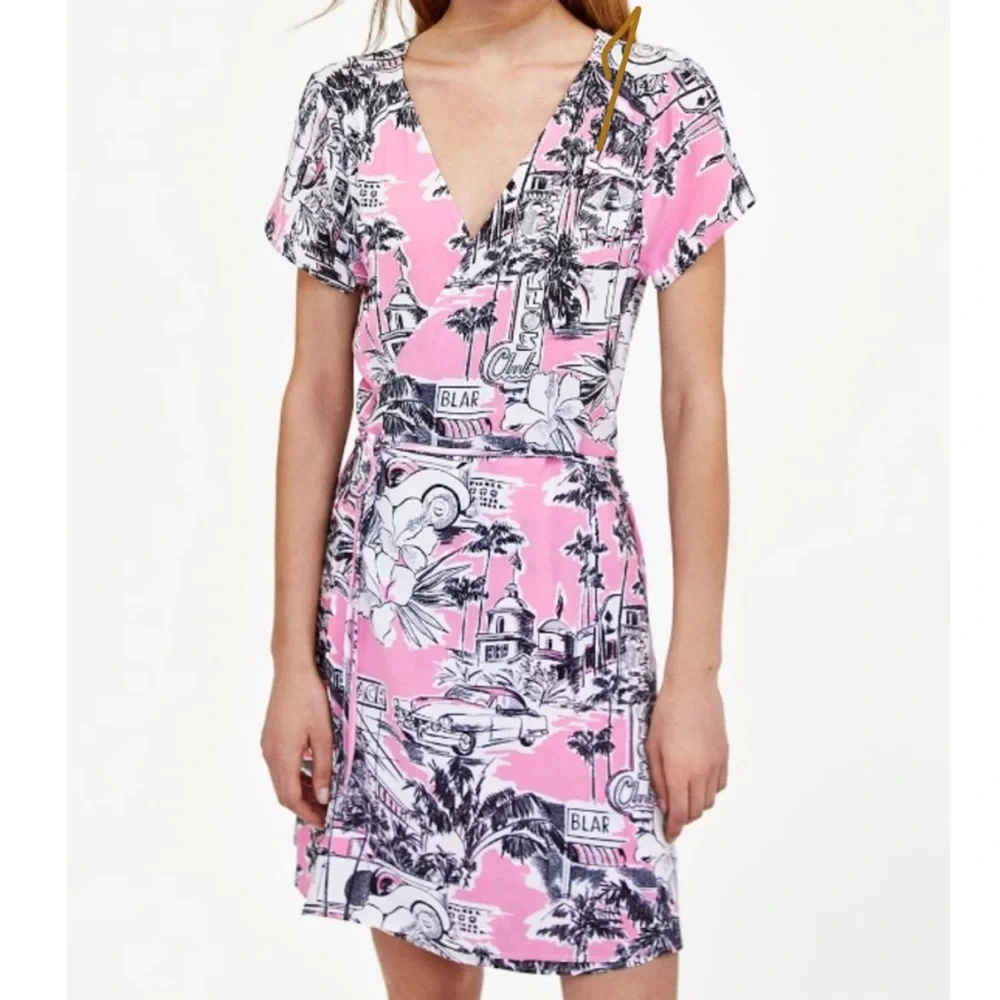 Zara Pink and Gray Wrap Sundress with Flutter Sleeves - Picture 2 of 6